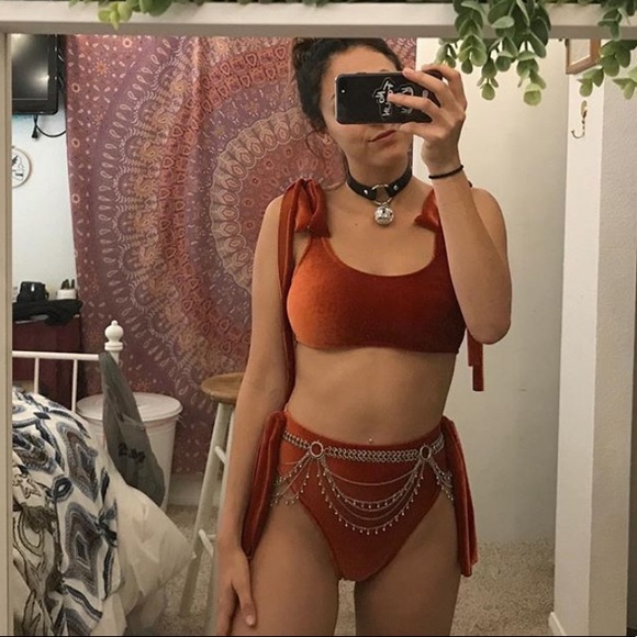 Syzygy velvet black two piece set - Picture 2 of 4